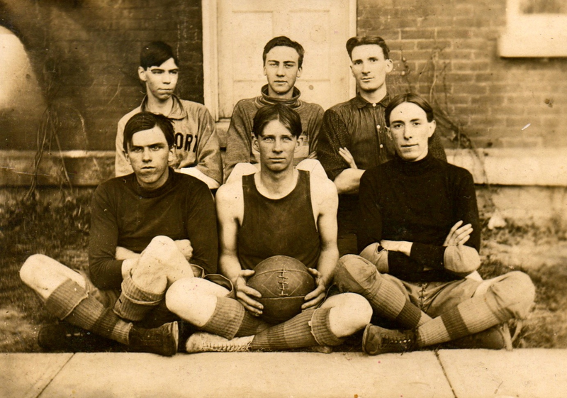 Illustration for article titled Help Us Identify These Hundred-Year-Old Sports Photos